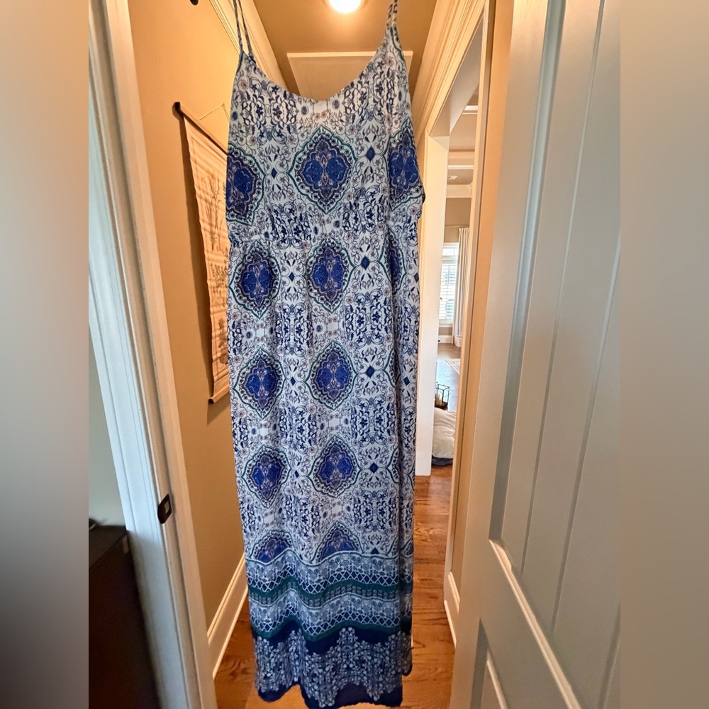 Skies Are Blue Blue and White Printed Maxi Dress
